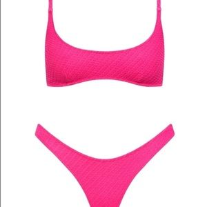 Triangl Maci Fuchsia